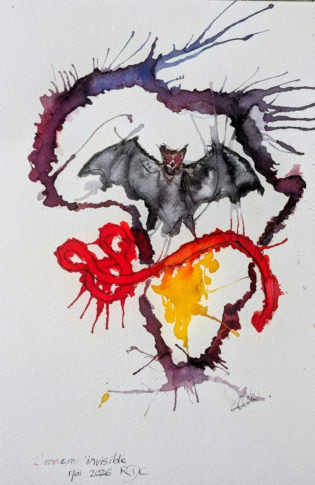 Une chauve-souris déploie ses ailes au milieu de rubans de pigment rouge et violet.
