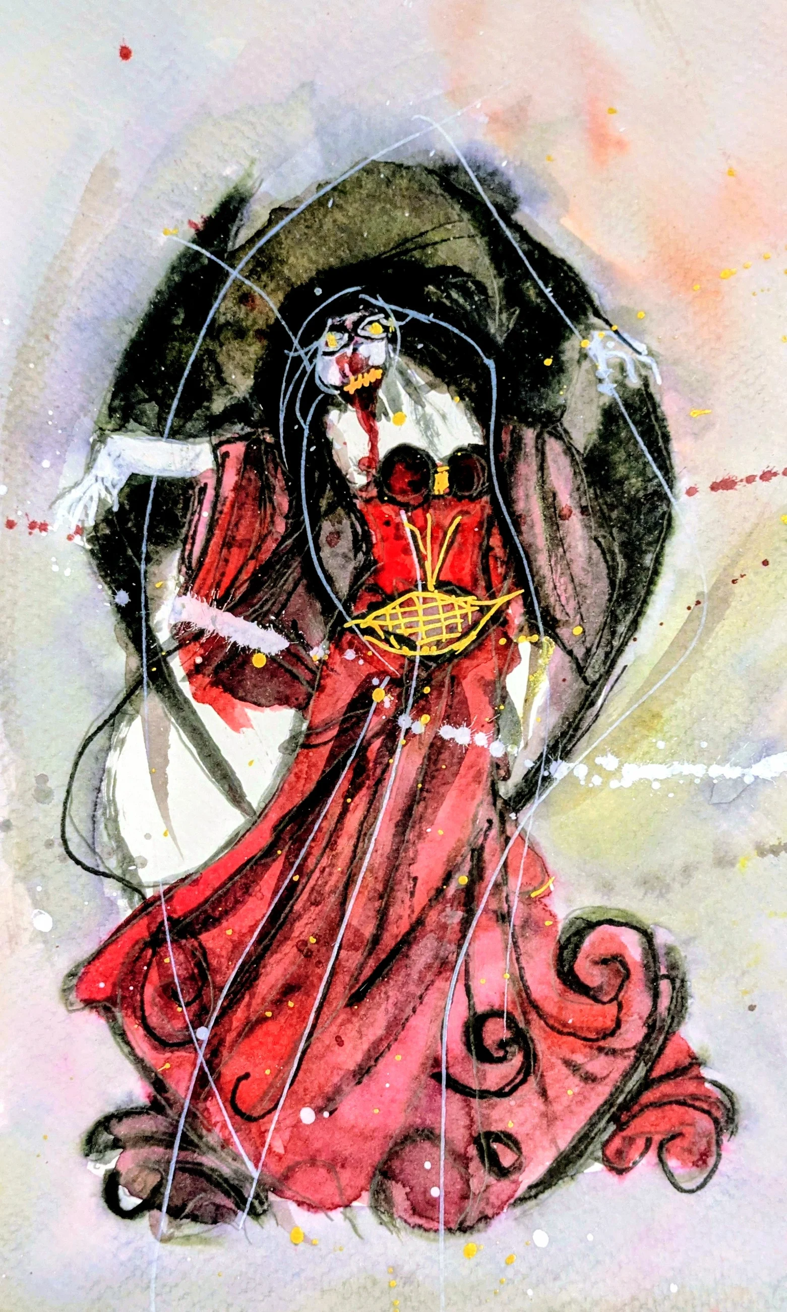 Une figure en robe rouge apparaît sous une arche noire et des fils blancs.